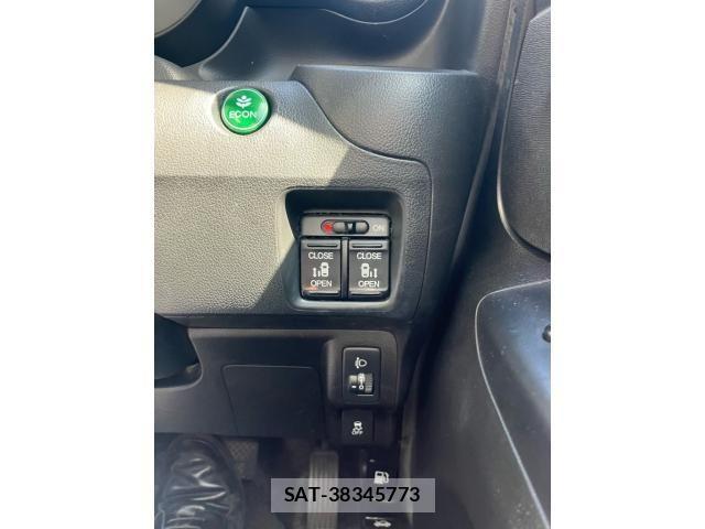 Honda N BOX 2013-06 8830653-15