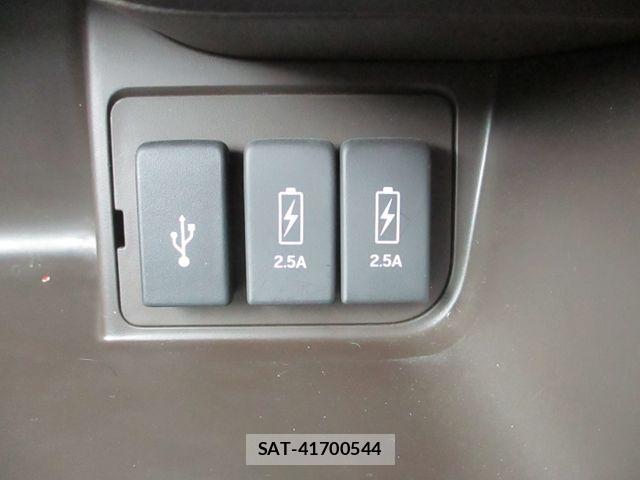 Honda N BOX 2022-11 8830623-12
