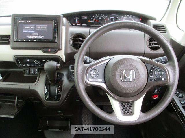 Honda N BOX 2022-11 8830623-3