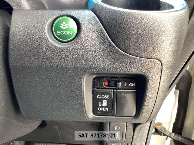 Honda N BOX 2015-05 8830632-10