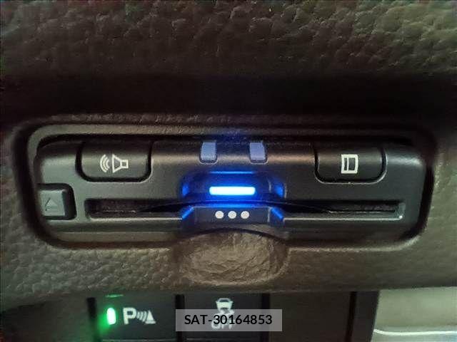 Honda N BOX 2022-01 8830631-11