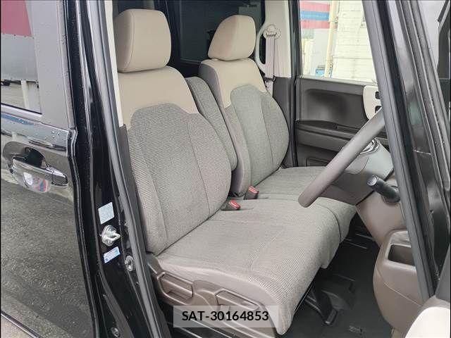 Honda N BOX 2022-01 8830631-18