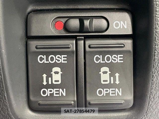 Honda N BOX 2015-07 8830626-2