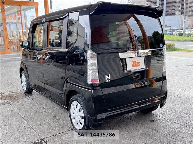 Honda N BOX 2016-04 8830639-12