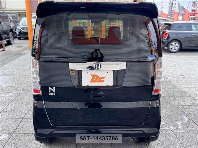 Honda N BOX 2016-04 8830639-13