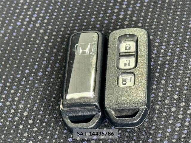 Honda N BOX 2016-04 8830639-29