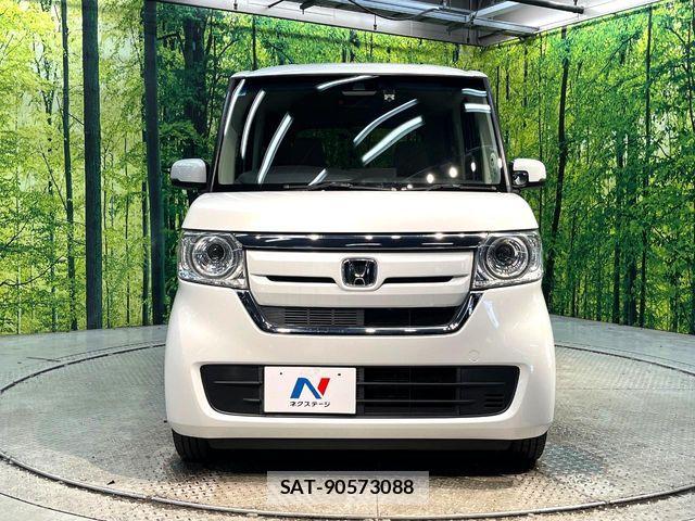 Honda N BOX 2019-03 8830592-13