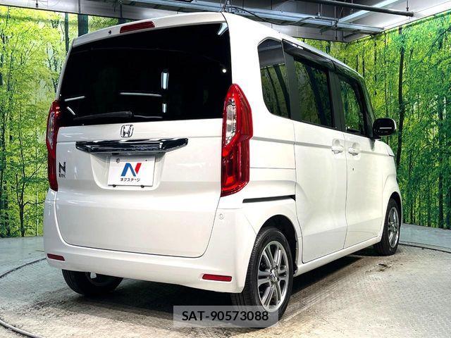Honda N BOX 2019-03 8830592-16