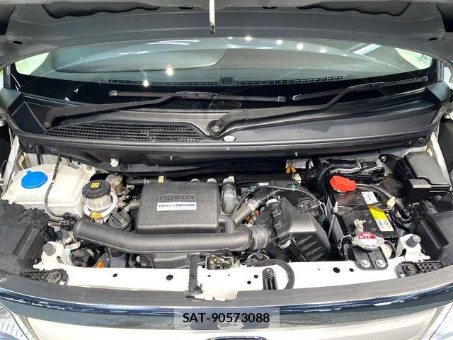 Honda N BOX 2019-03 8830592-17
