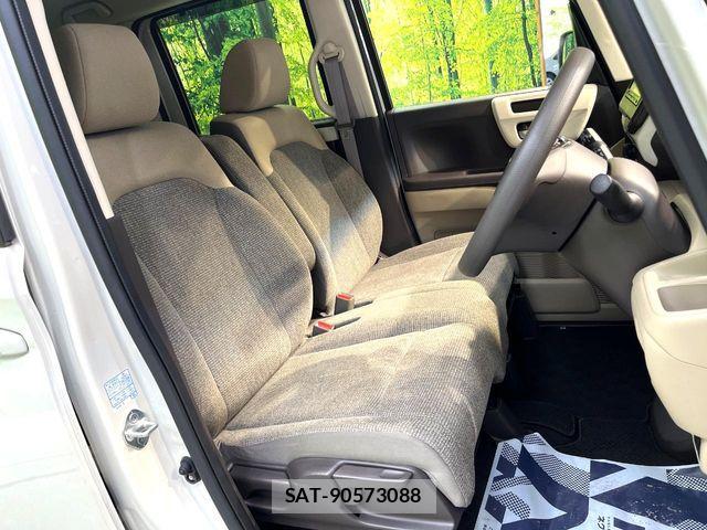 Honda N BOX 2019-03 8830592-7