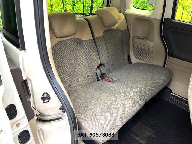 Honda N BOX 2019-03 8830592-8