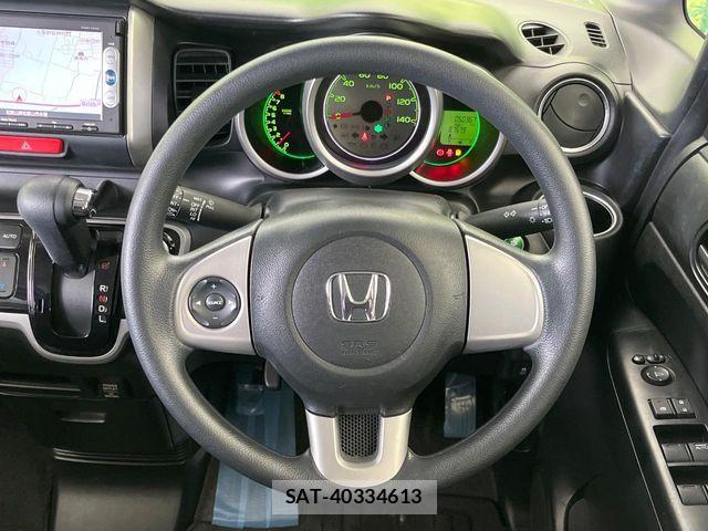 Honda N BOX 2013-11 8830634-11