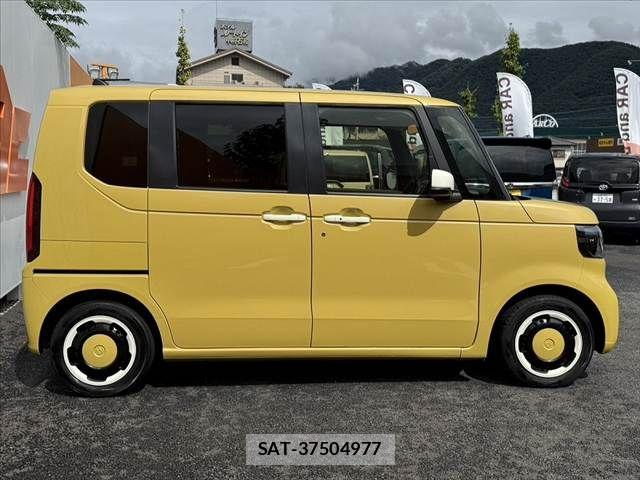 Honda N BOX 2024-01 8830598-11