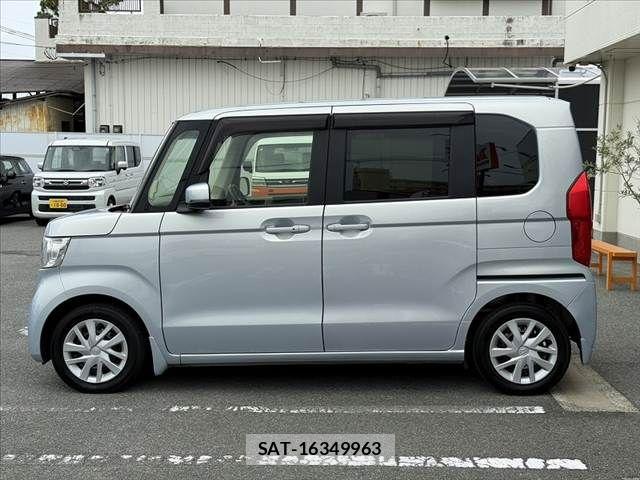 Honda N BOX 2018-09 8830627-10