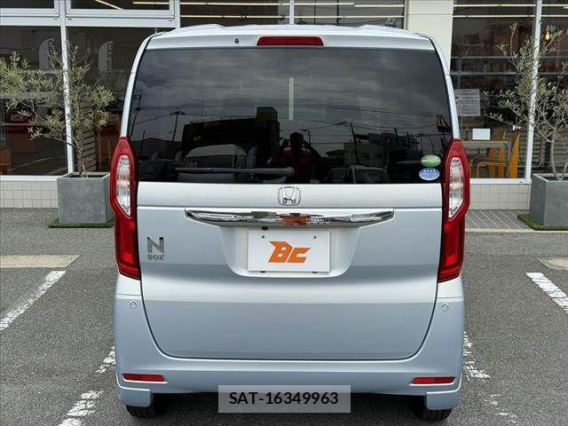 Honda N BOX 2018-09 8830627-13