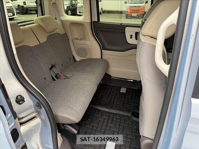 Honda N BOX 2018-09 8830627-17