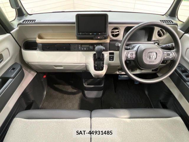 Honda N BOX 2025-09 8841010-1