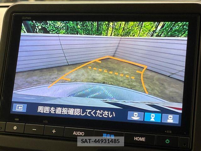 Honda N BOX 2025-09 8841010-3