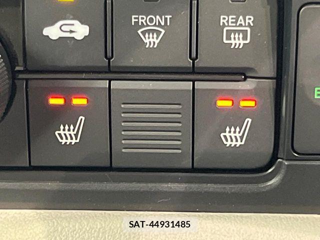 Honda N BOX 2025-09 8841010-5