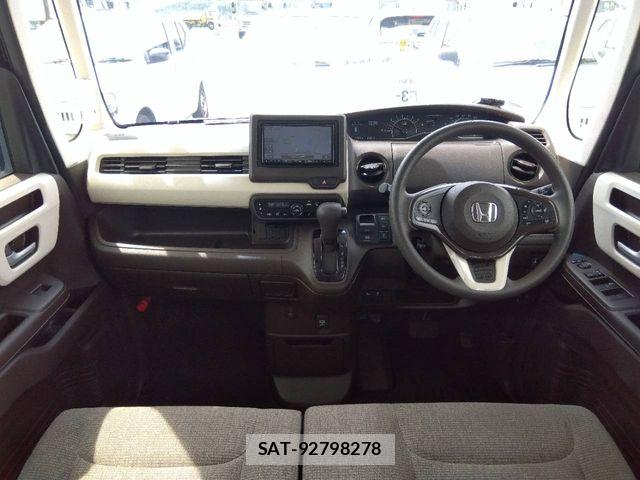 Honda N BOX 2022-07 8850069-1