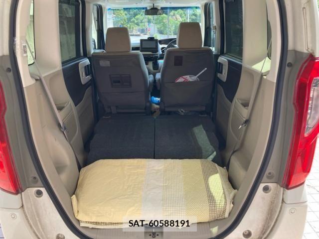 Honda N BOX 2017-09 8850075-11