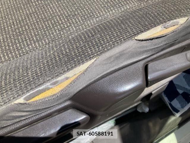 Honda N BOX 2017-09 8850075-27