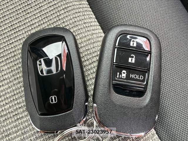 Honda N BOX 2025-09 8850042-23