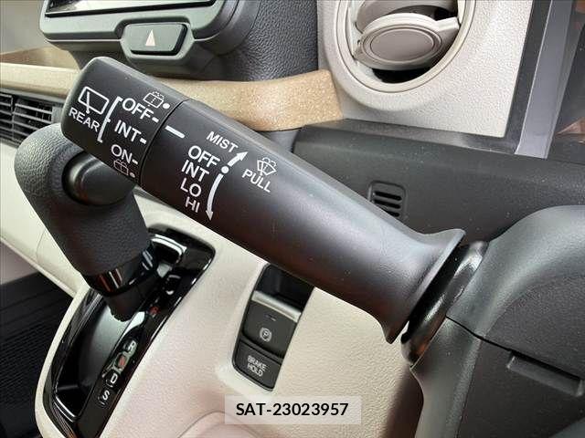 Honda N BOX 2025-09 8850042-26