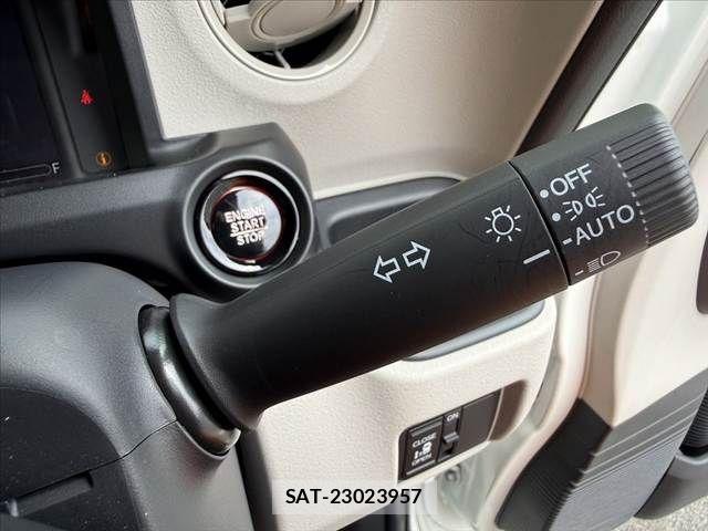 Honda N BOX 2025-09 8850042-27