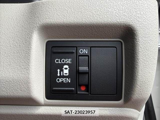 Honda N BOX 2025-09 8850042-2