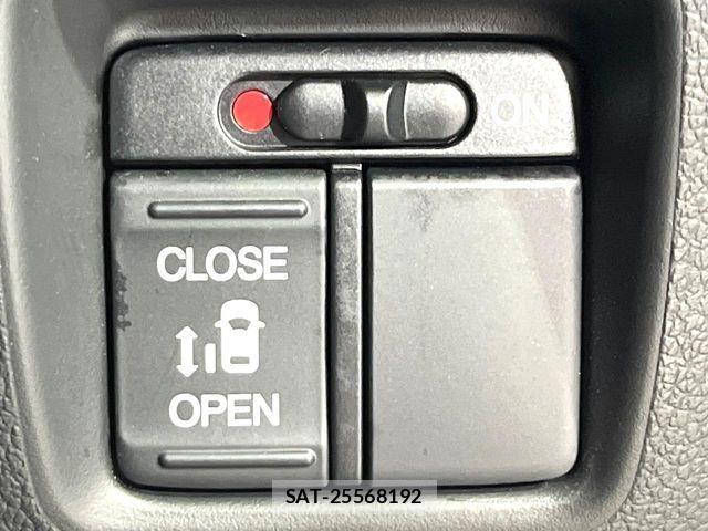 Honda N BOX 2017-09 8849040-5