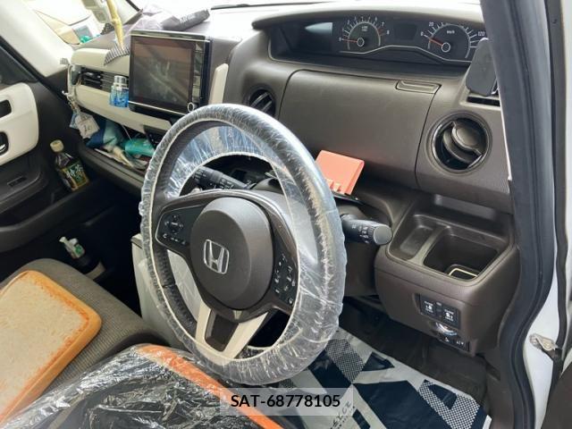 Honda N BOX 2022-02 8850049-15