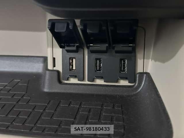 Honda N BOX 2019-08 8850051-28