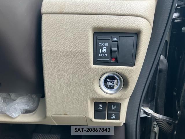 Honda N BOX 2018-11 8850058-12