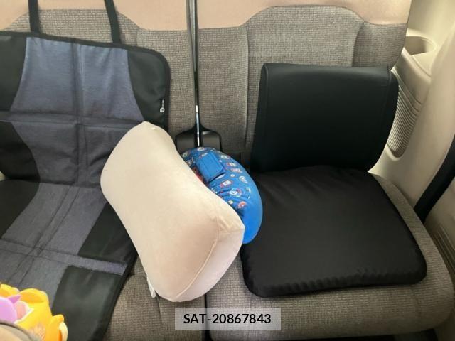 Honda N BOX 2018-11 8850058-24