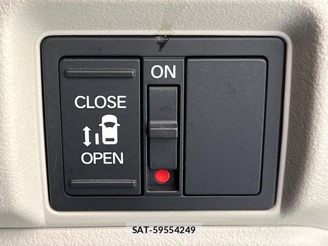Honda N BOX 2024-02 8850037-4