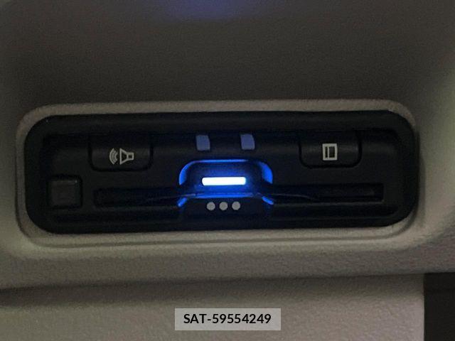 Honda N BOX 2024-02 8850037-6