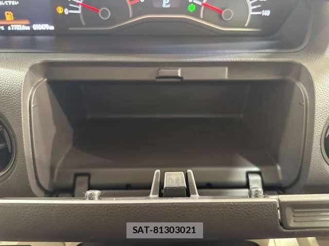 Honda N BOX 2019-08 8850070-26
