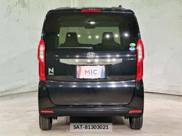 Honda N BOX 2019-08 8850070-5