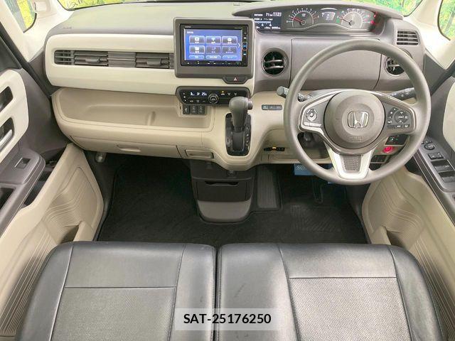 Honda N BOX 2018-07 8850052-1