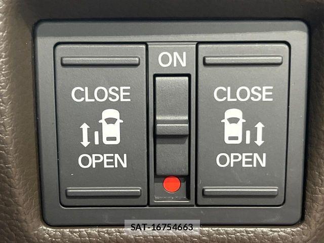 Honda N BOX 2023-10 8850044-2