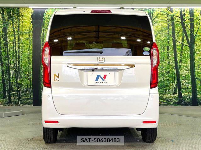 Honda N BOX 2019-03 8850048-14