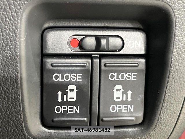 Honda N BOX 2013-05 8850068-2