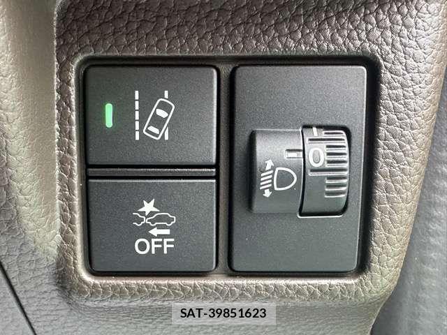 Honda N BOX 2021-07 8871565-18