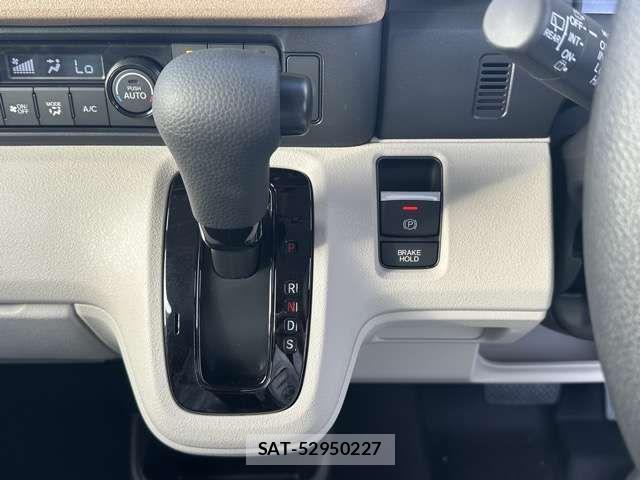 Honda N BOX 2026-06 8871560-15