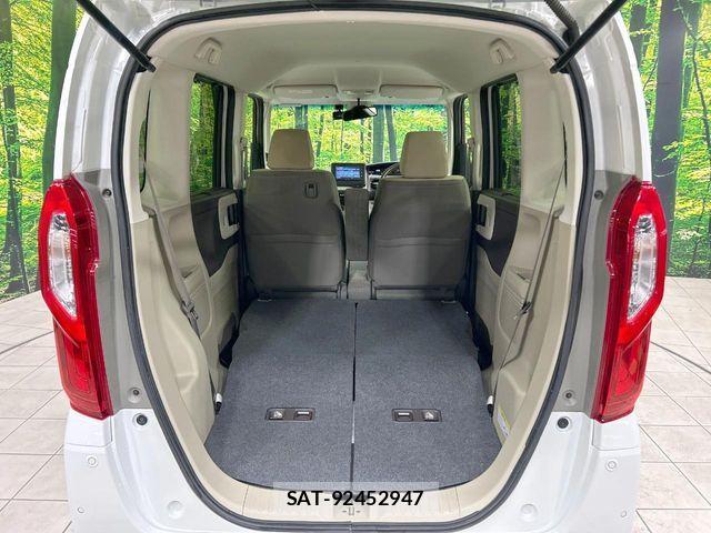 Honda N BOX 2019-03 8871567-9