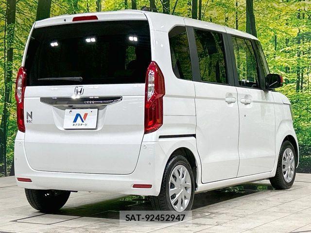 Honda N BOX 2019-03 8871567-16