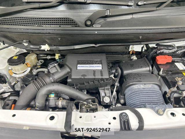 Honda N BOX 2019-03 8871567-17