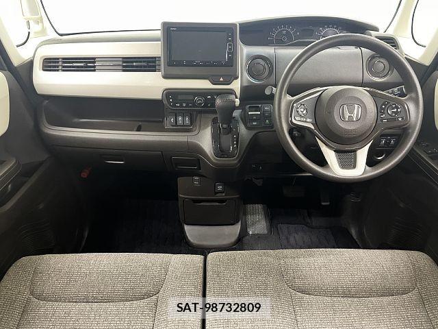 Honda N BOX 2023-08 8871569-1