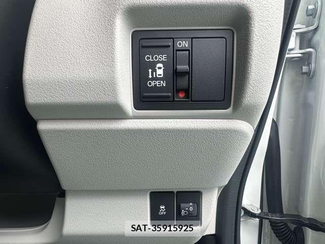 Honda N BOX 2026-06 8871561-17